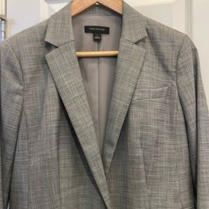 Ann Taylor gray suit size 6